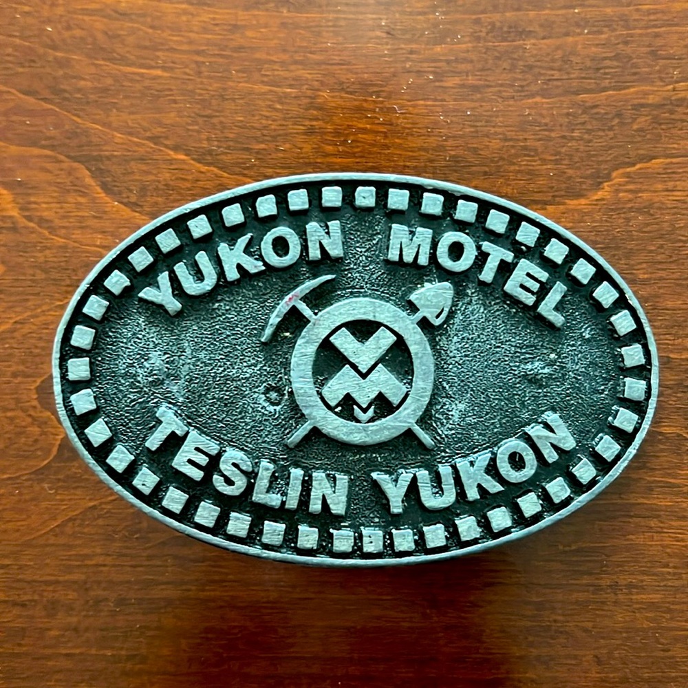 Metal belt buckle